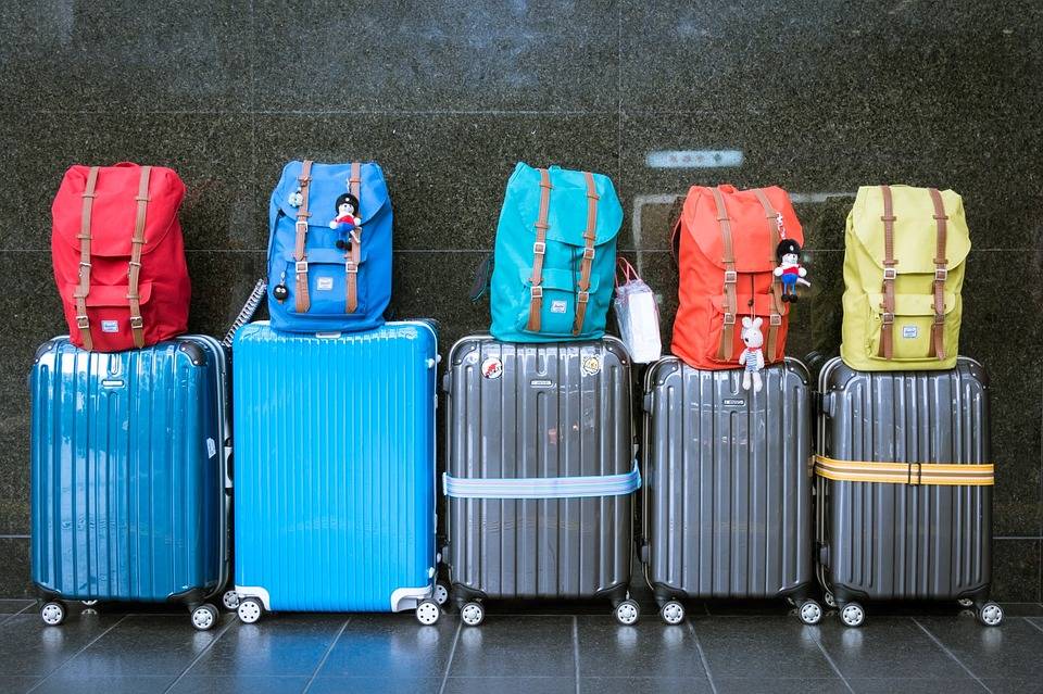 Quels sont les objets indispensables à prendre avec soi pour un séjour ?