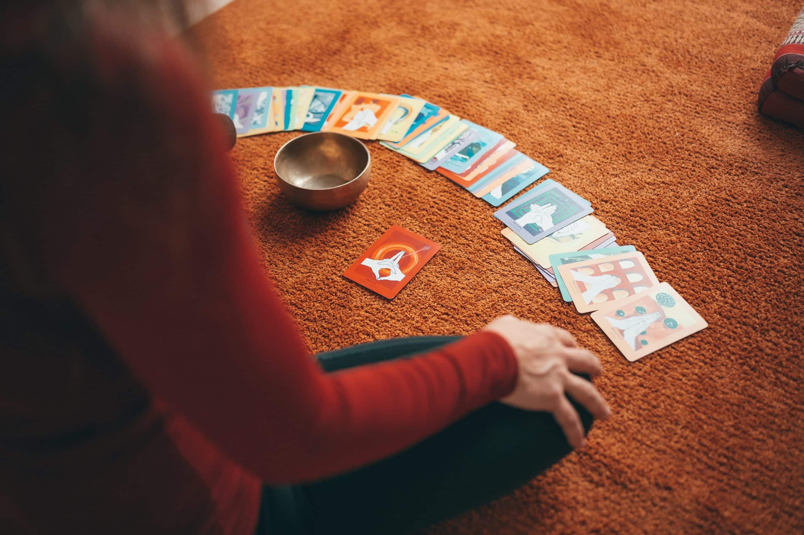 Découvrez le Mystère de la Carte 9 de Carreau : Un Symbole de Chance et d'Énigme